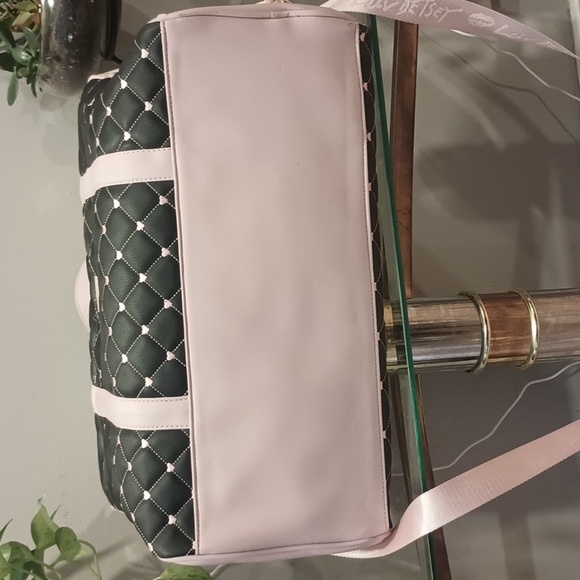 Betsey Johnson Travel Or Carry-on Bag - Picture 9 of 13